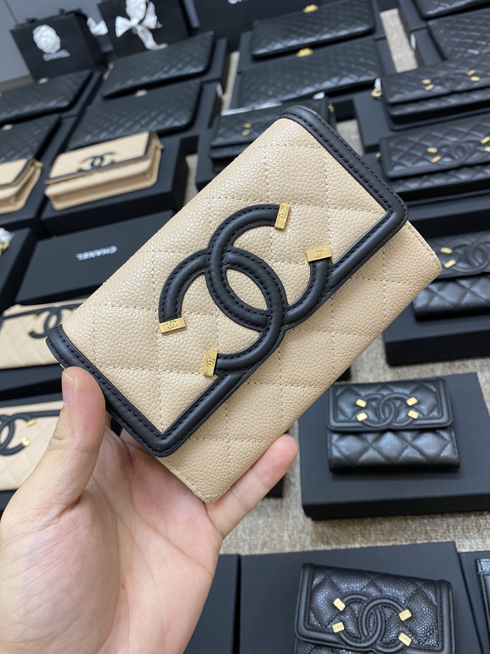 Ví Gập Chanel dạng dài ( màu nude ) - KK