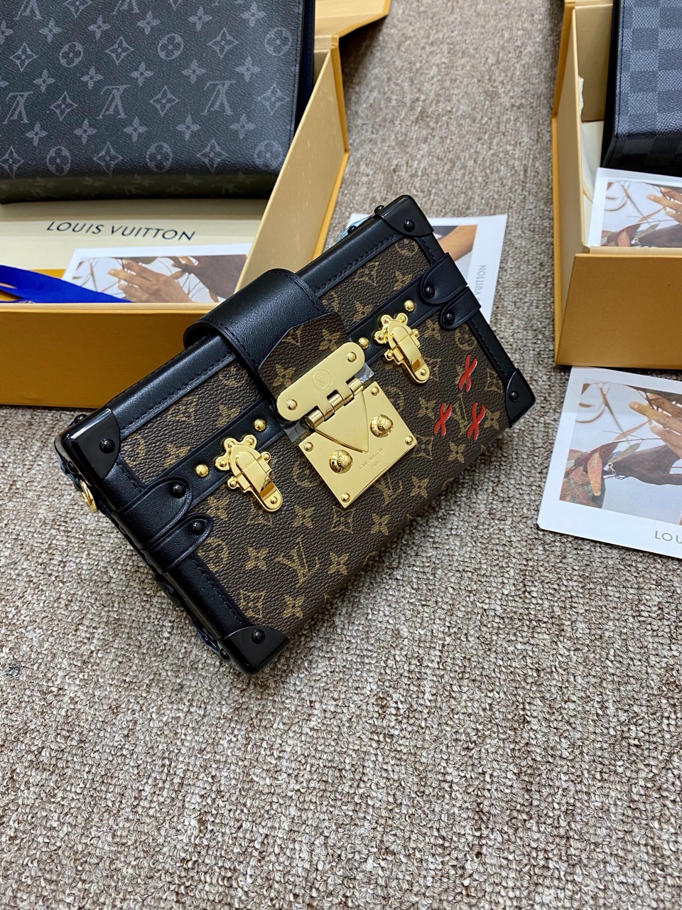 Túi xách LV Petite M44199