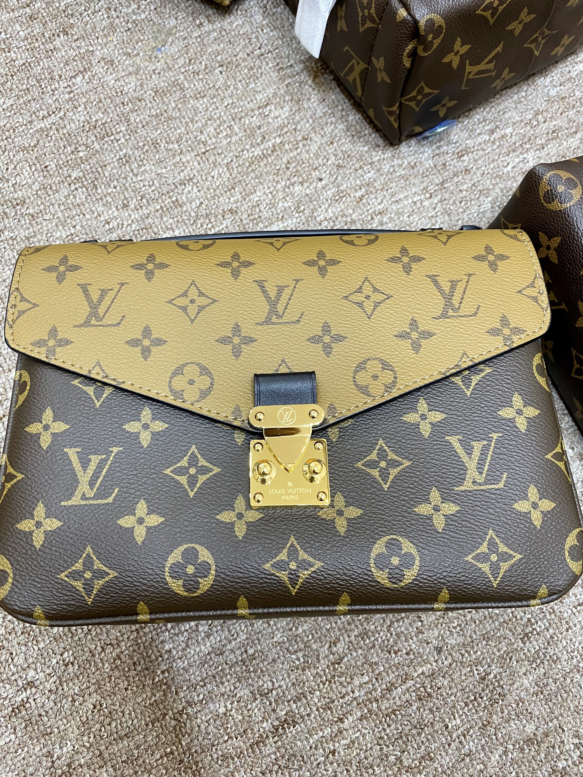 Túi Xách Lv POCHETTE MÉTIS M44876