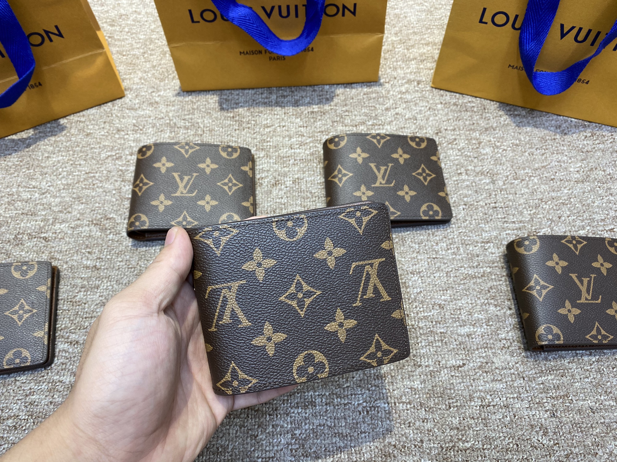 VÍ NGẮN LV Monogram - LSH